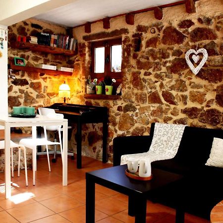 Sweet Stone Apartment In Imittos Афины Экстерьер фото